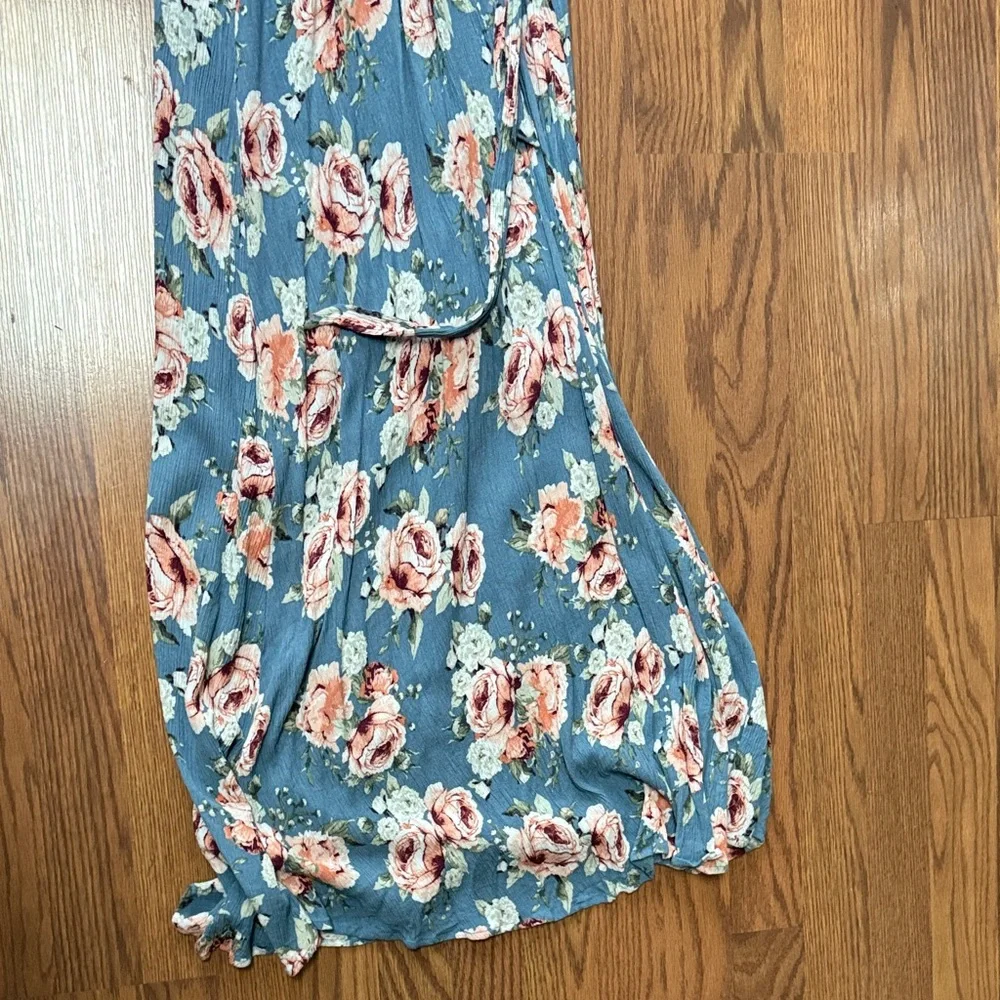 ILLA ILLA Floral Maxi Dress in Blue and Pink - Picture 3 of 3
